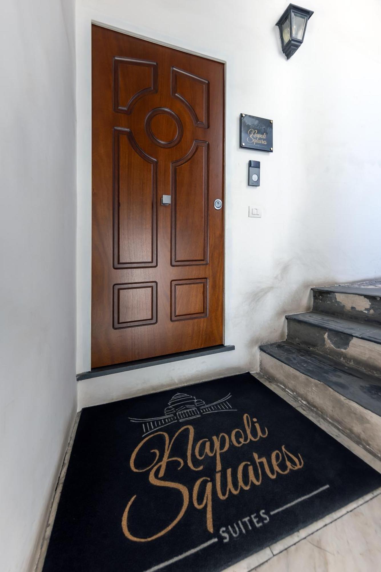 Napoli Squares Suites المظهر الخارجي الصورة