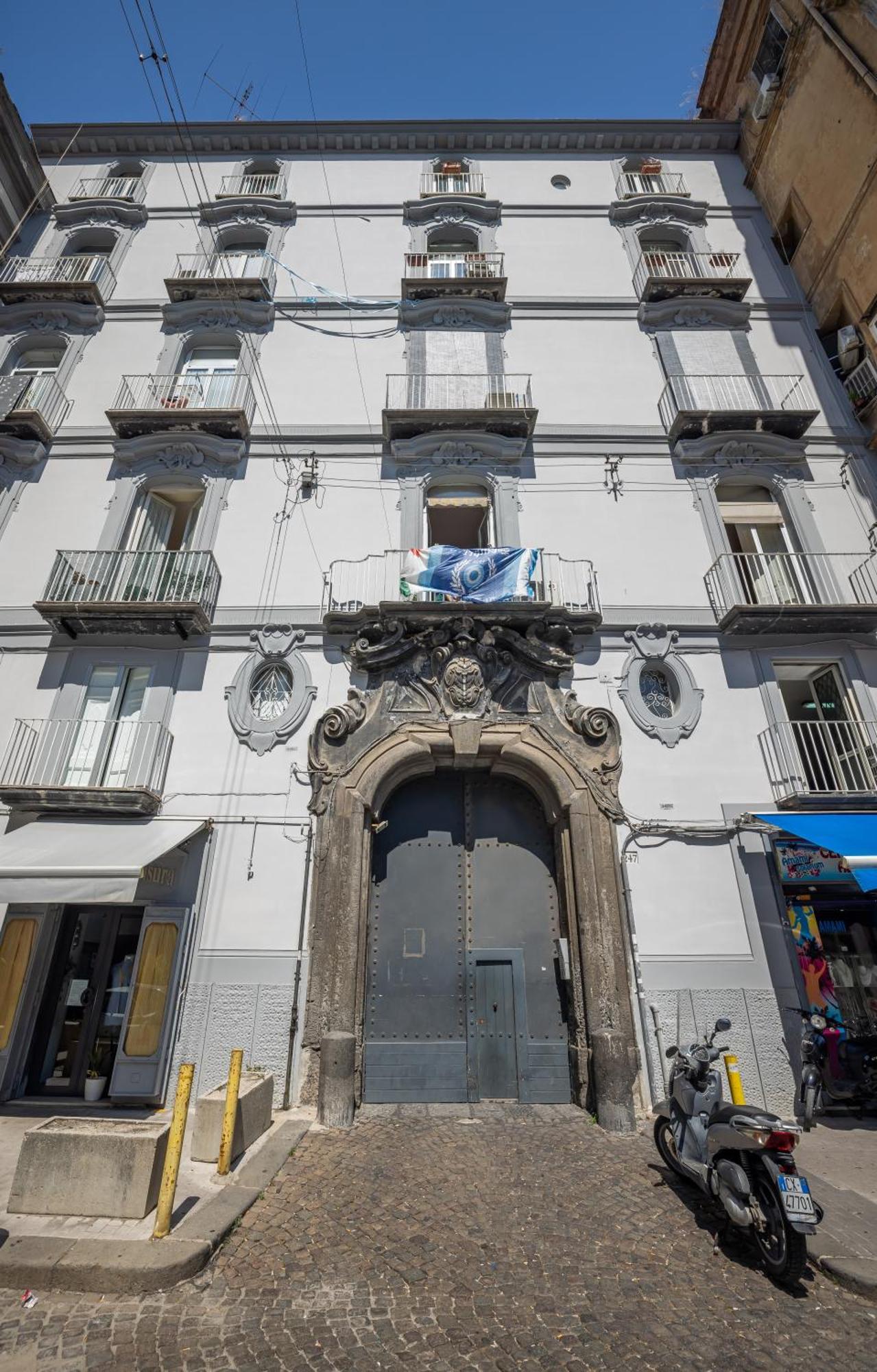 Napoli Squares Suites المظهر الخارجي الصورة
