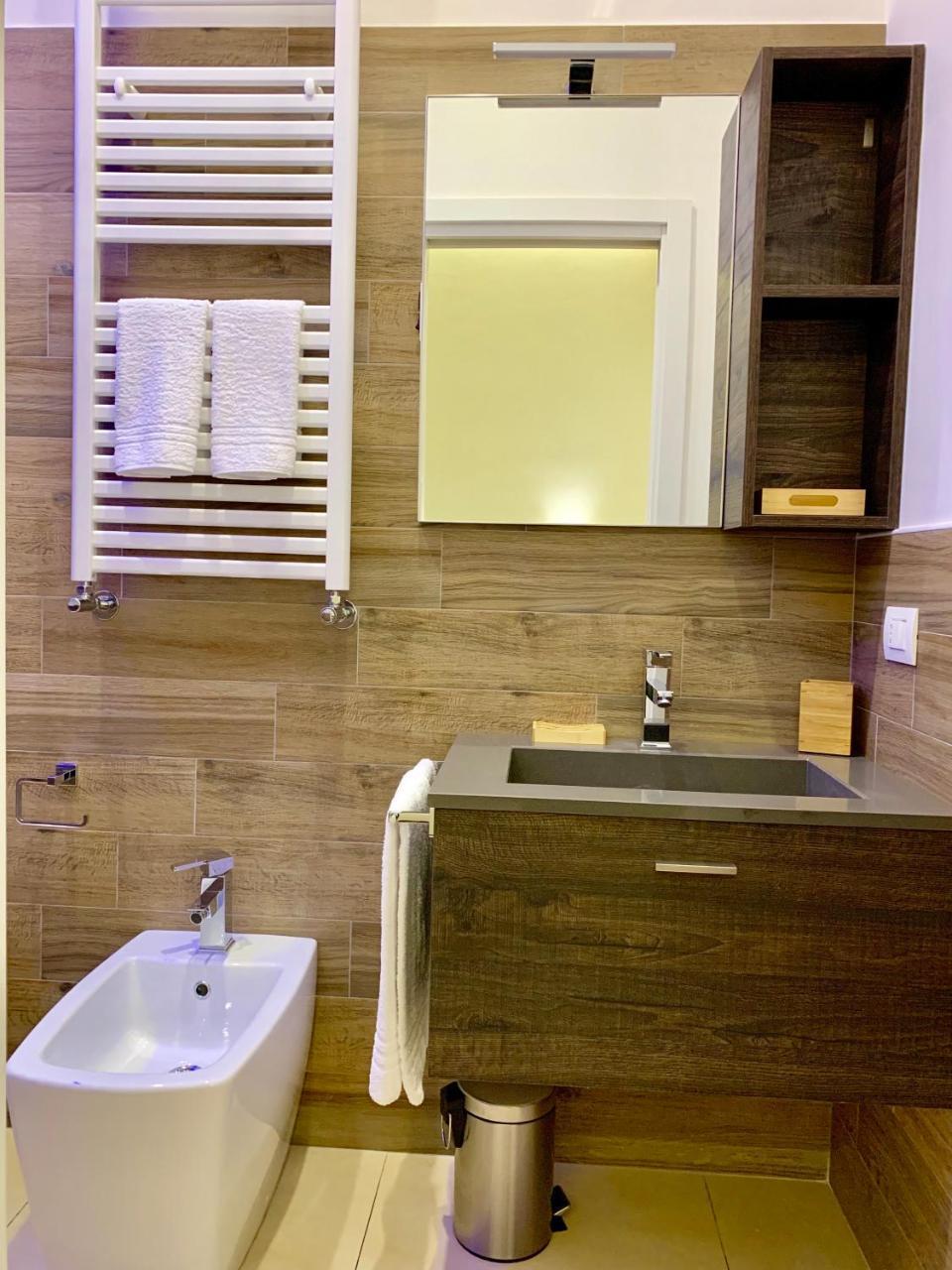 Napoli Squares Suites المظهر الخارجي الصورة