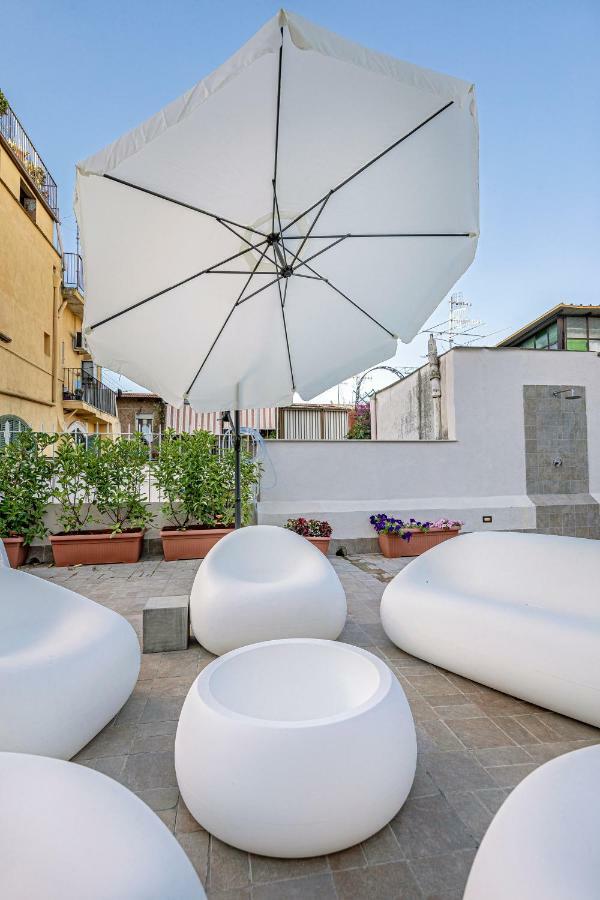 Napoli Squares Suites المظهر الخارجي الصورة