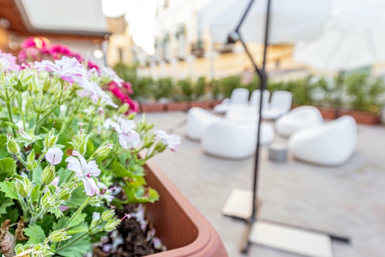 Napoli Squares Suites المظهر الخارجي الصورة
