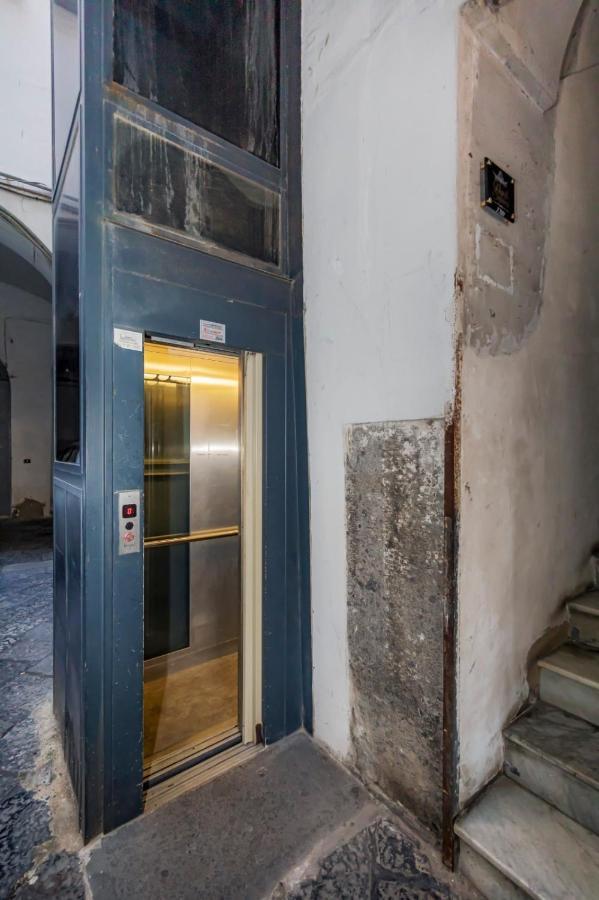 Napoli Squares Suites المظهر الخارجي الصورة